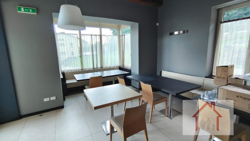 Rif: DV112
X Info - Denis: 3402540785

Piovene Rocchette (VI)

Opportunità unica di investimento ...