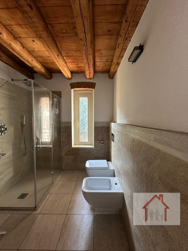 Rif: DV112
X Info - Denis: 3402540785

Piovene Rocchette (VI)

Opportunità unica di investimento ...