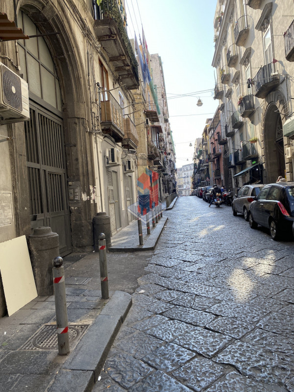 Napoli Vendita Negozio