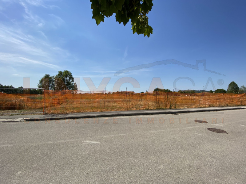 VO' EUGANEO: situato in un recente e tranquillo quartiere residenziale, proponiamo in vendita un ...