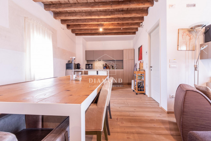 DISPONIBILE DAL 01 FEBBRAIO 2026.
Falzè di Trevignano: Appartamento inserito in Villa Veneta risa...