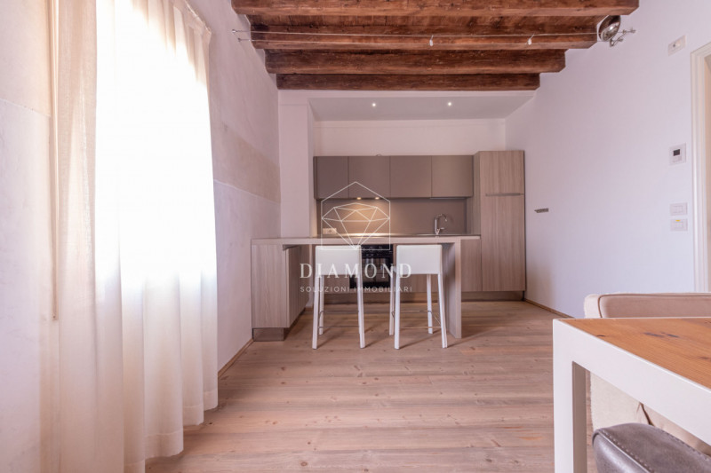 DISPONIBILE DA SUBITO.

Falzè di Trevignano: Appartamento inserito in Villa Veneta risalente al 1...