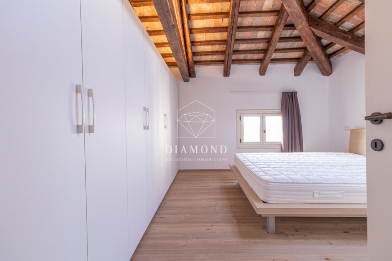 DISPONIBILE DA SUBITO.

Falzè di Trevignano: Appartamento inserito in Villa Veneta risalente al 1...