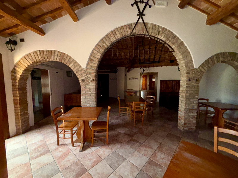 Sant'Urbano Affitto Negozio