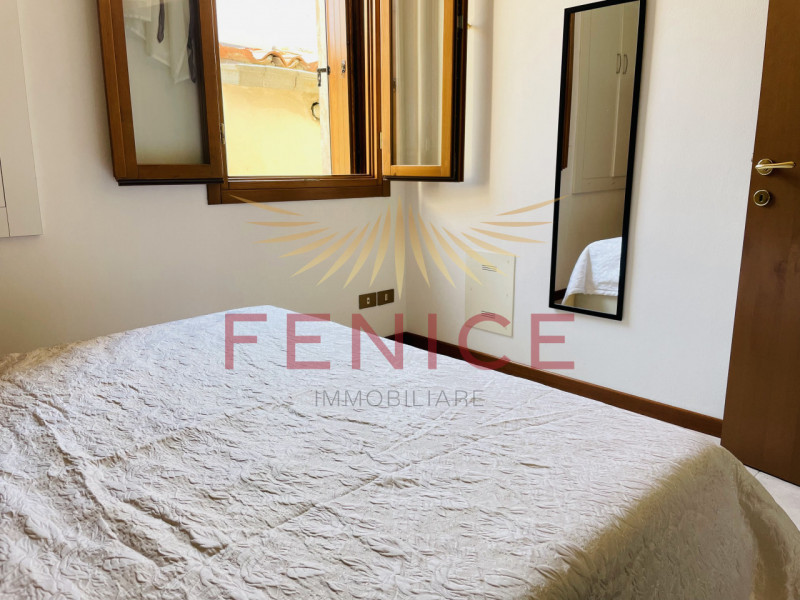 Scoprite l'opportunità unica di affittare fino a giugno 2026 un meraviglioso appartamento bilocal...