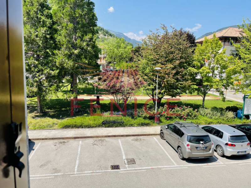 Scoprite l'opportunità unica di affittare fino a giugno 2026 un meraviglioso appartamento bilocal...