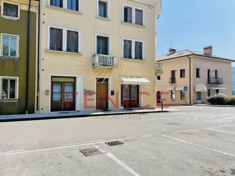 Scoprite l'opportunità unica di affittare fino a giugno 2026 un meraviglioso appartamento bilocal...