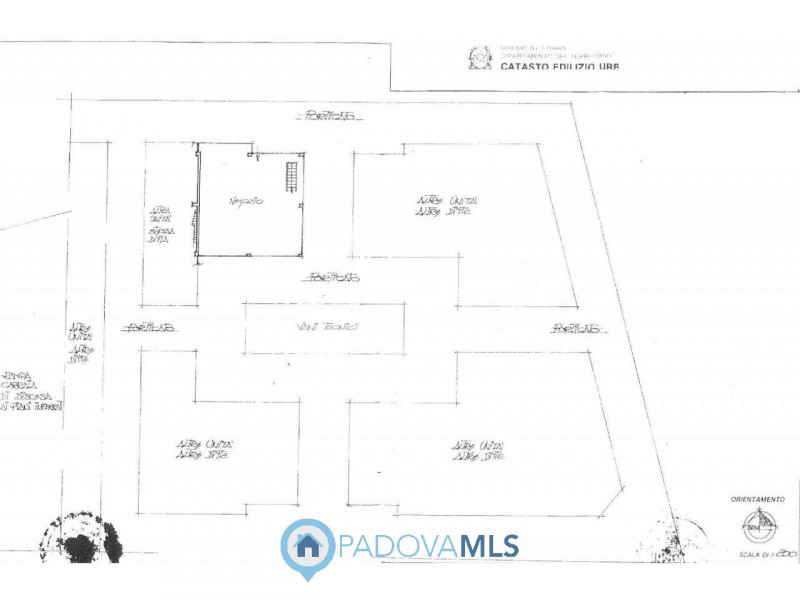 Immobile in esclusiva al Gruppo Padova MLS
Adiacente alla zona pedonale, in ottima posizione di p...