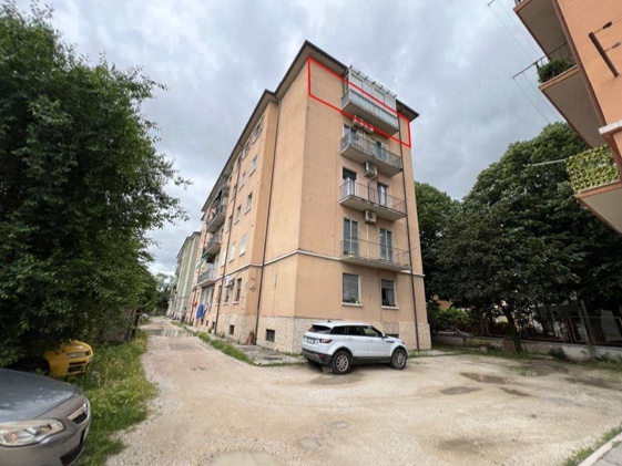 Verona Vendita Appartamento quadrilocale