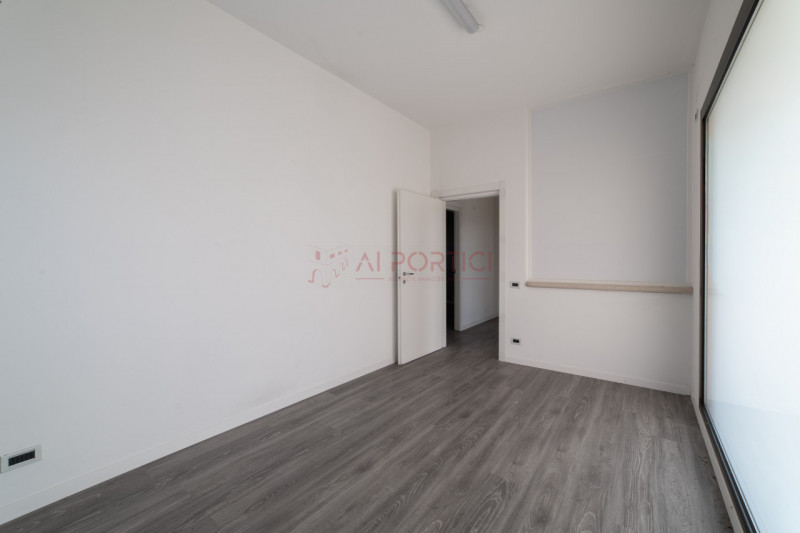 Prozzolo di CAMPONOGARA - Ex laboratorio, che grazie alla posizione strategica risulta essere un ...