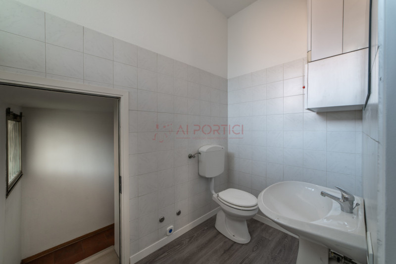 Prozzolo di CAMPONOGARA - In posizione centrale e strategica alle vie di collegamento con Campono...