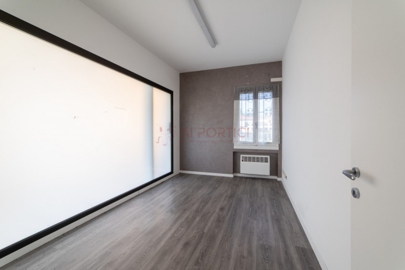 Prozzolo di CAMPONOGARA - Ex laboratorio, che grazie alla posizione strategica risulta essere un ...