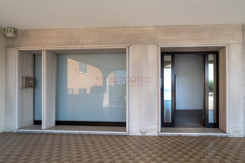 Prozzolo di CAMPONOGARA - In posizione centrale e strategica alle vie di collegamento con Campono...