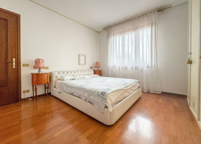 STRA' CENTRO, In una delle zone residenziali più esclusive di Stra, proponiamo in vendita un'affa...