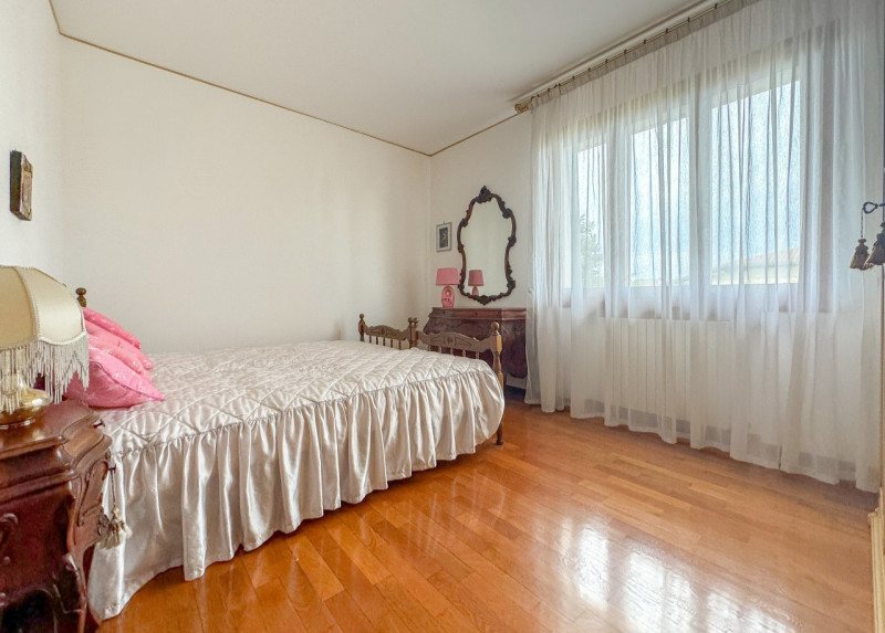 STRA' CENTRO, In una delle zone residenziali più esclusive di Stra, proponiamo in vendita un'affa...