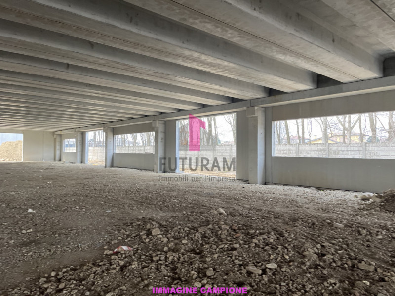 PIAZZOLA SUL BRENTA (PD) - rif.634MIC - Per info 3473209826 - In zona industriale sarà disponibil...