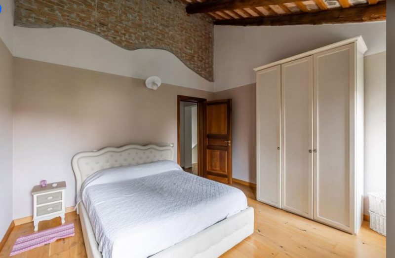 A VIGODARZERE VENDESI CASALE tipico veneto di inizio 900 di circa 380 mq con un giardino circosta...