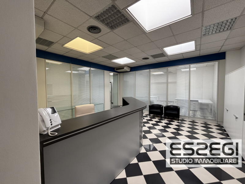 PADOVA UNO: Nelle immediate vicinanze alla tangenziale e comodo al casello autostradale di Padova...