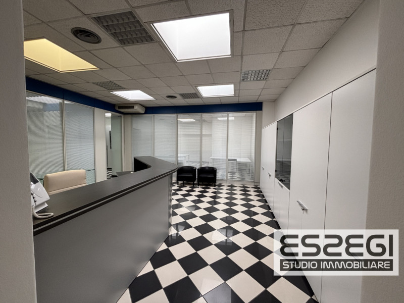 PADOVA UNO: Nelle immediate vicinanze alla tangenziale e comodo al casello autostradale di Padova...