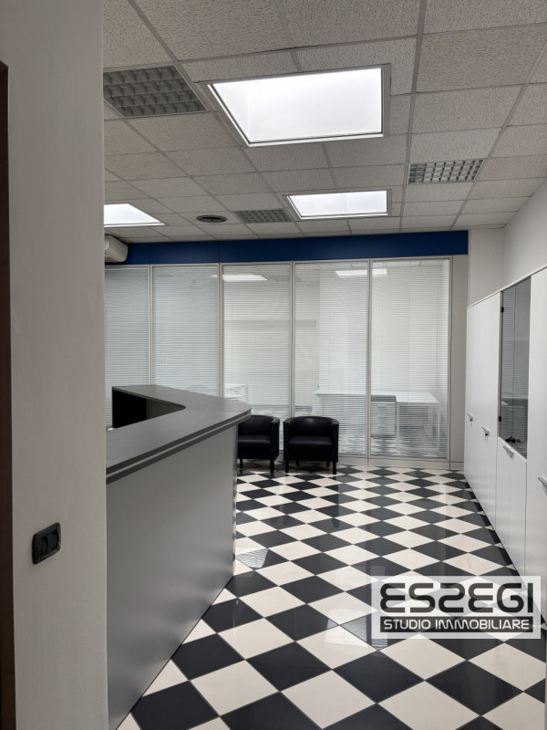 PADOVA UNO: Nelle immediate vicinanze alla tangenziale e comodo al casello autostradale di Padova...