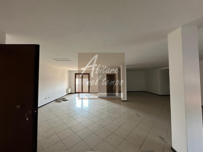 SAN GIORGIO IN BOSCO (PD) CENTRO

Proponiamo in vendita due uffici al secondo e ultimo piano di u...