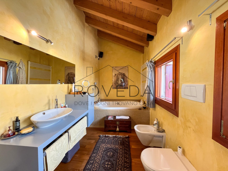 PREGANZIOL - SAN TROVASO

RIFERIMENTO: PR8

Scopri altre opportunità sul nostro sito e approfitta...