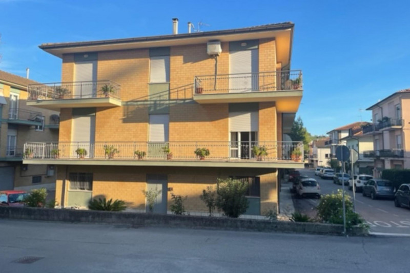Fermo Vendita Appartamento pentalocale