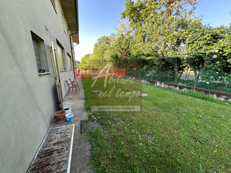 CITTADELLA (PD) Casa con laboratorio e ampio giardino vicino al centro


In esclusiva proponiamo ...