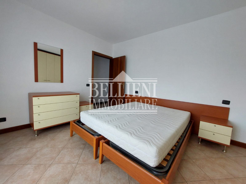 VIALE CRISPI: in posizione riparata e lontana dal traffico, proponiamo in locazione un appartamen...