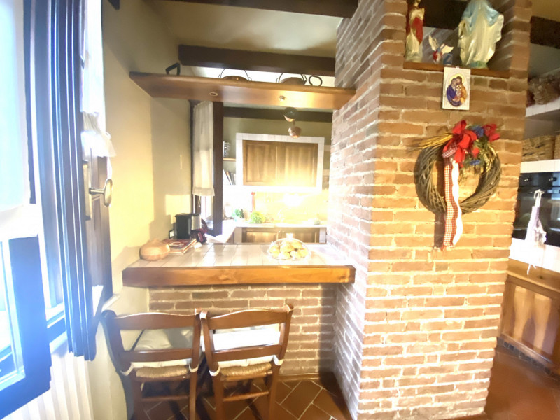 Splendido casale situato nel cuore delle campagne di Malo, un'opportunità unica per chi cerca tra...