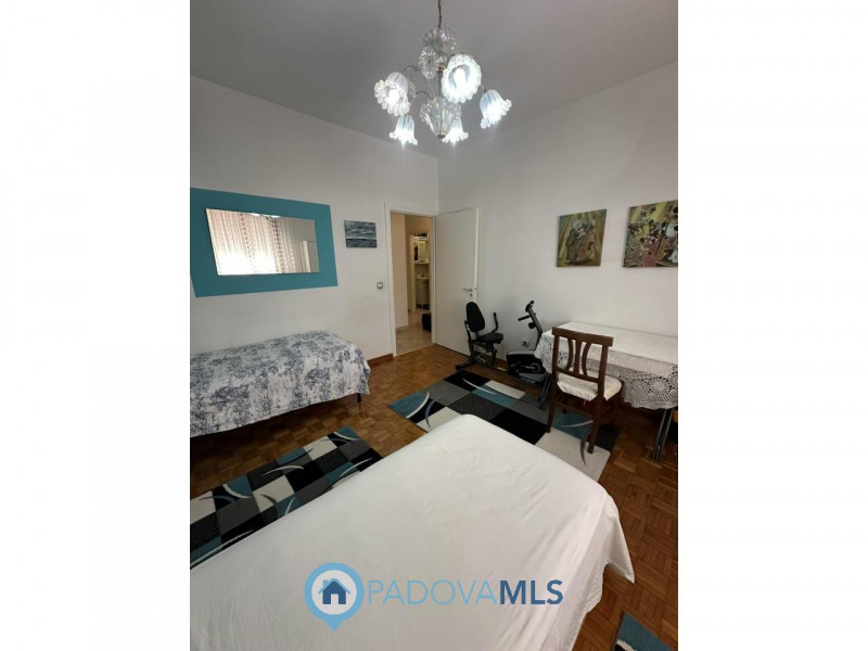 Immobile in esclusiva al Gruppo Padova MLS
Nel cuore del quartiere Pio X° a due minuti dal centro...