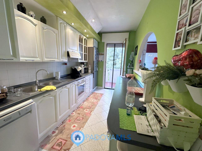 Immobile in esclusiva al Gruppo Padova MLS

Nel cuore del quartiere Pio X° a due minuti dal centr...