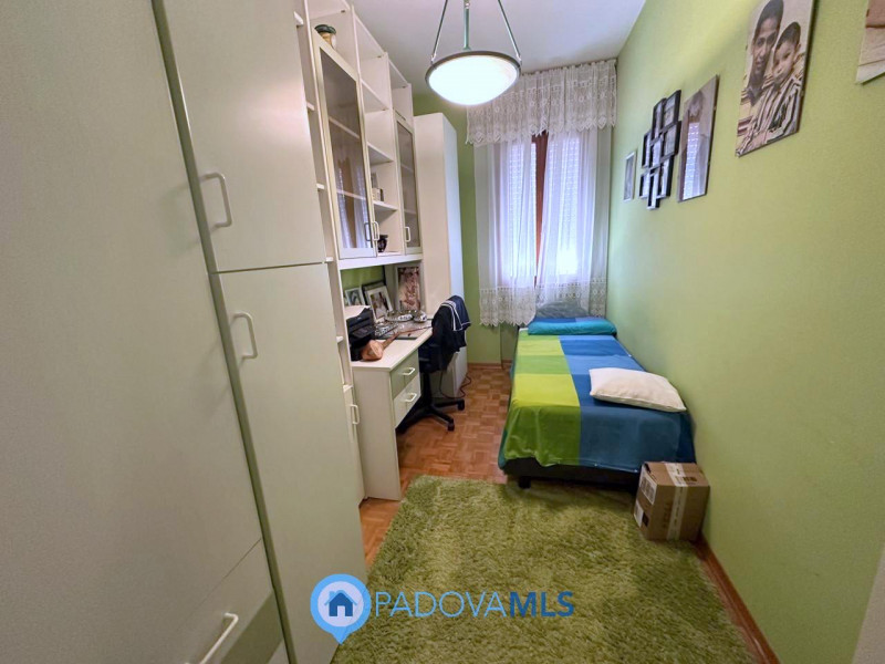 Immobile in esclusiva al Gruppo Padova MLS

Nel cuore del quartiere Pio X° a due minuti dal centr...