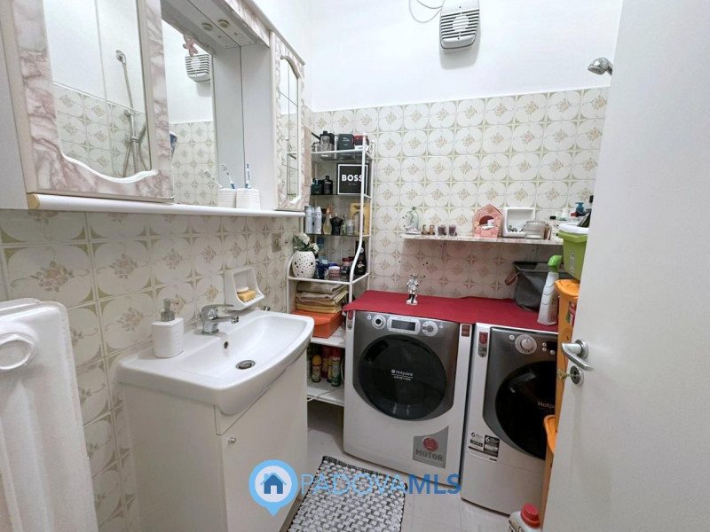 Immobile in esclusiva al Gruppo Padova MLS

Nel cuore del quartiere Pio X° a due minuti dal centr...