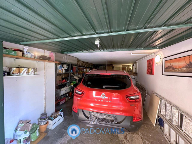 Immobile in esclusiva al Gruppo Padova MLS

Nel cuore del quartiere Pio X° a due minuti dal centr...