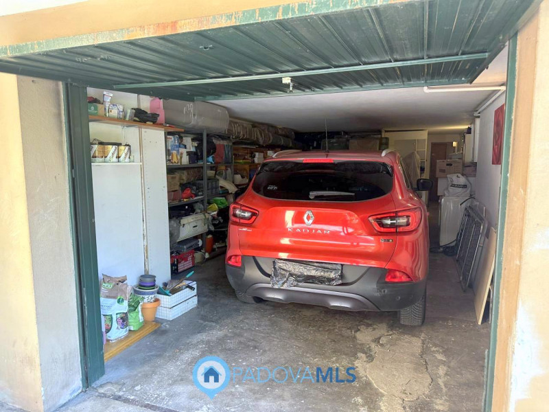 Immobile in esclusiva al Gruppo Padova MLS

Nel cuore del quartiere Pio X° a due minuti dal centr...