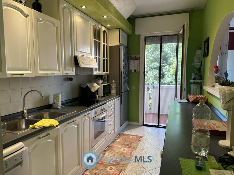 Immobile in esclusiva al Gruppo Padova MLS
Nel cuore del quartiere Pio X° a due minuti dal centro...