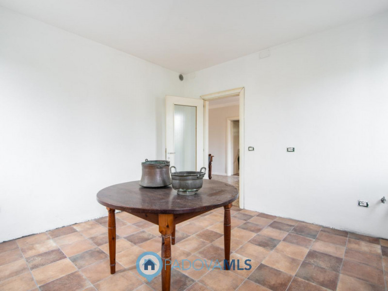 Immobile in esclusiva al Gruppo Padova MLS

Vigonza nella tranquilla frazione di Codiverno, propo...