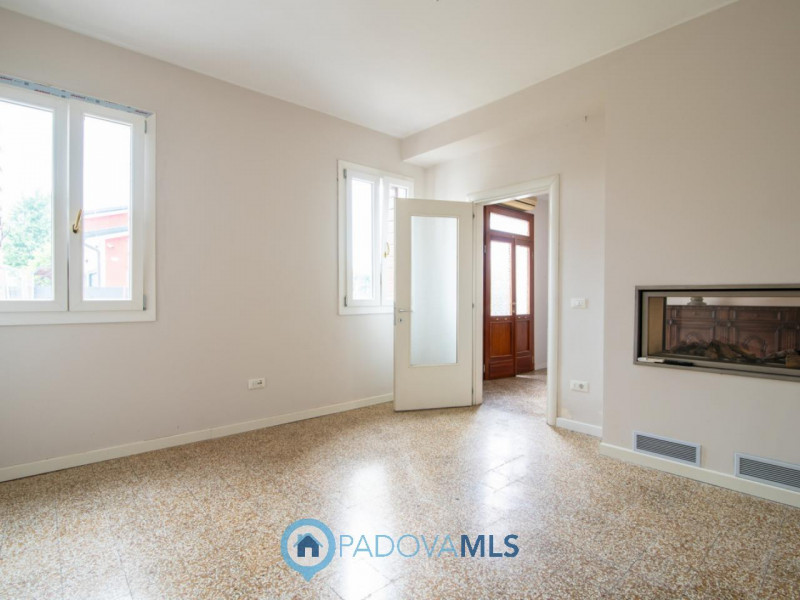 Immobile in esclusiva al Gruppo Padova MLS

Vigonza nella tranquilla frazione di Codiverno, propo...