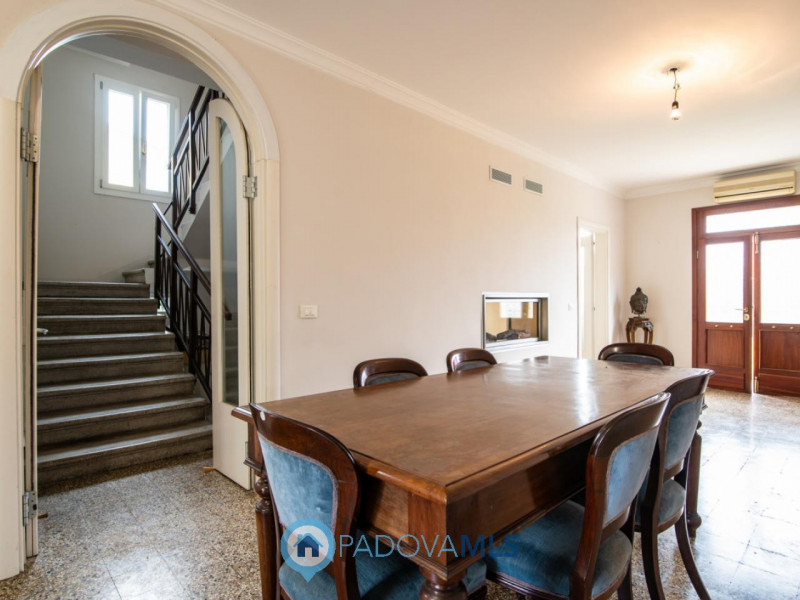 Immobile in esclusiva al Gruppo Padova MLS

Vigonza nella tranquilla frazione di Codiverno, propo...