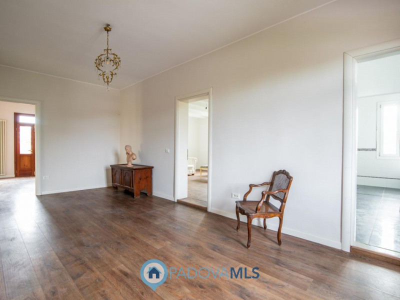 Immobile in esclusiva al Gruppo Padova MLS

Vigonza nella tranquilla frazione di Codiverno, propo...