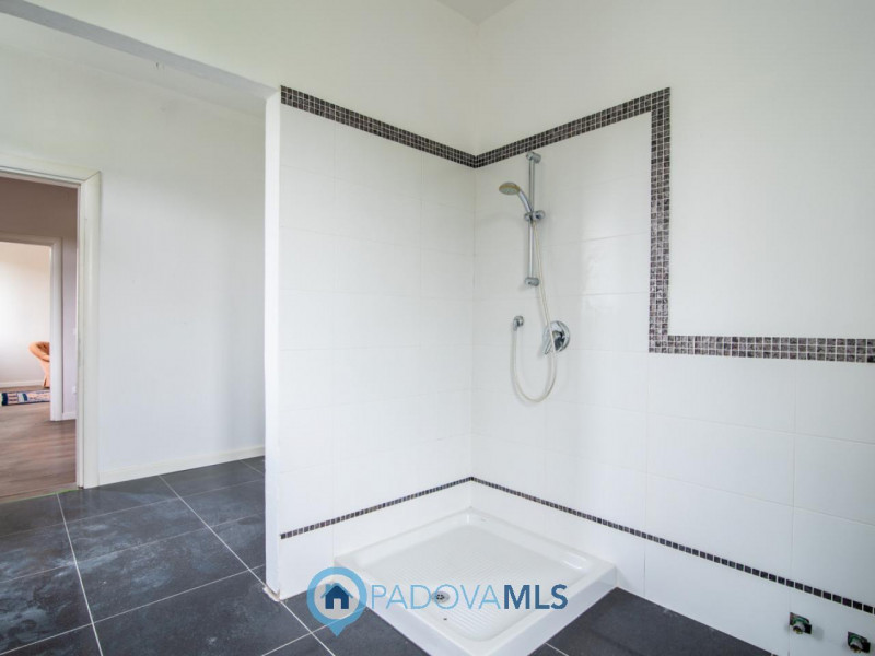 Immobile in esclusiva al Gruppo Padova MLS

Vigonza nella tranquilla frazione di Codiverno, propo...