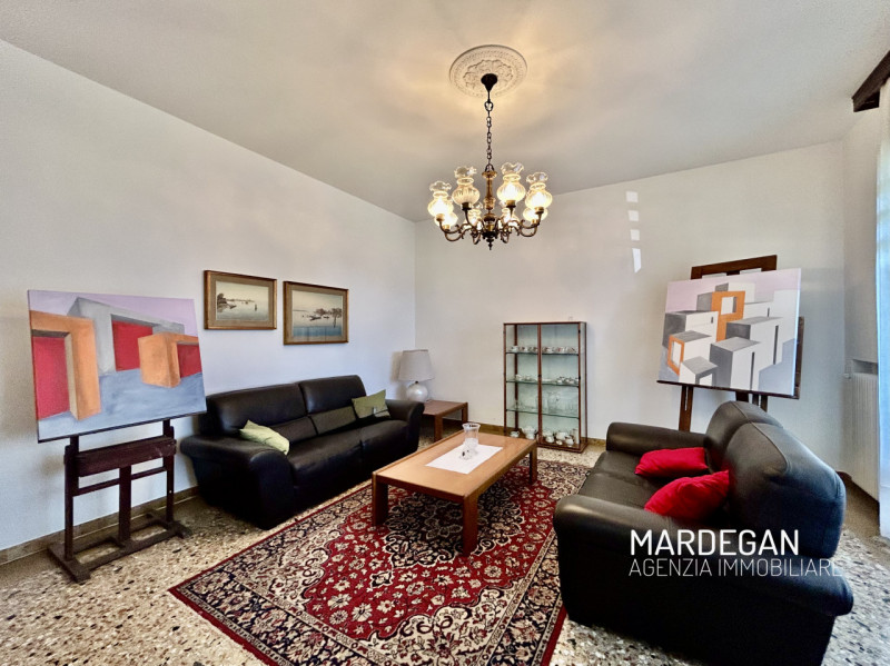 Quando vieni a scoprirla?
Proponiamo in vendita a San Martino di Lupari una porzione di bifamilia...