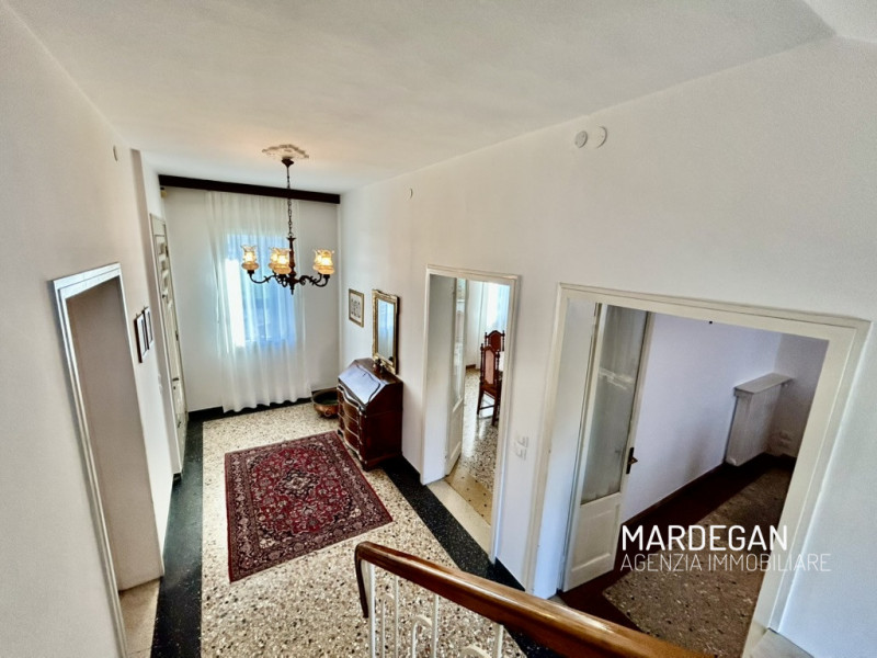 Quando vieni a scoprirla?
Proponiamo in vendita a San Martino di Lupari una porzione di bifamilia...