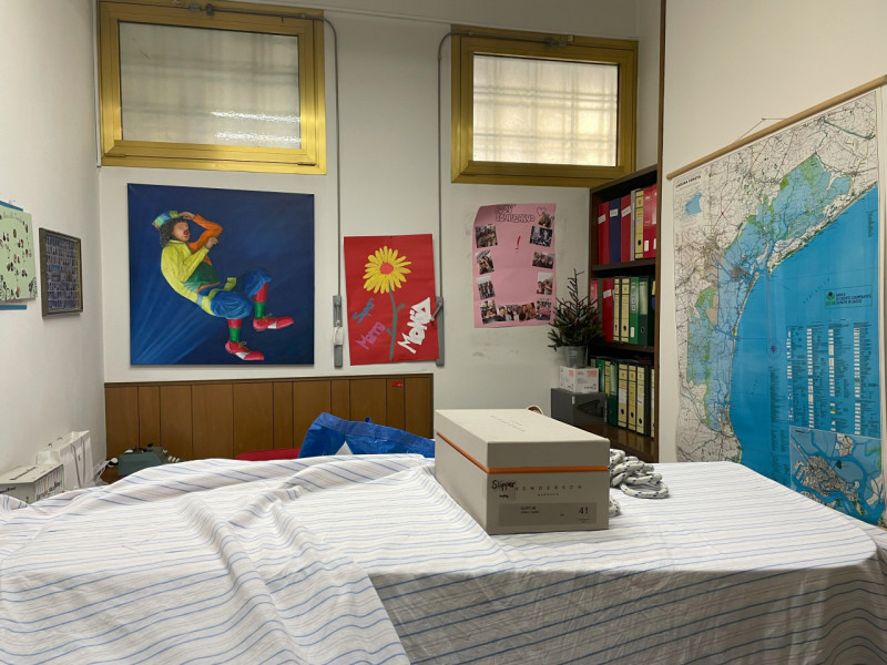 Scopri un'opportunità unica di investimento a Stra, situata nella zona centrale. Proponiamo in ve...