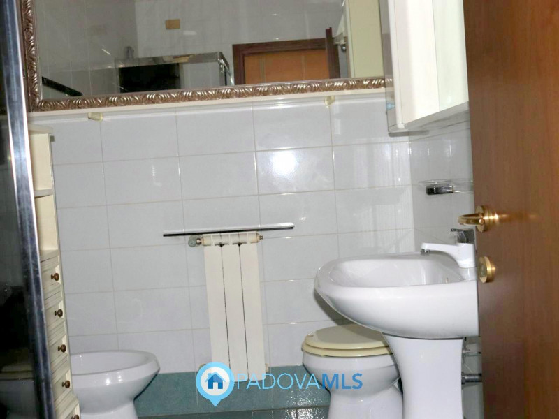 Immobile in esclusiva al Gruppo Padova MLS

In zona Mortise, proponiamo in vendita un luminoso ap...