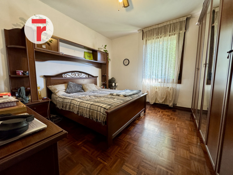 Mejaniga - Situato in posizione molto centrale, con possibilità di raggiungere a piedi in pochi m...