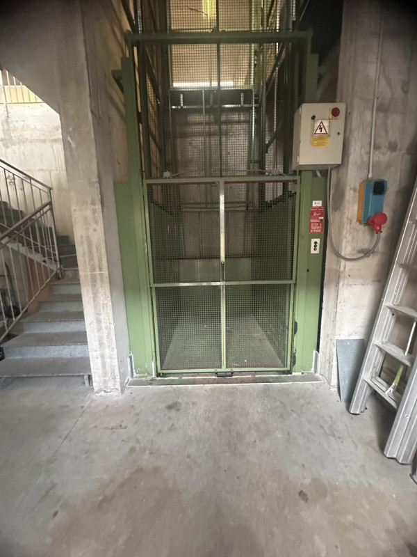 OTTIMA CASA INDIPENDENTE SU DUE LIVELLI CON CAPANNONE ACCOSTATO

Immobile in esclusiva al Gruppo ...