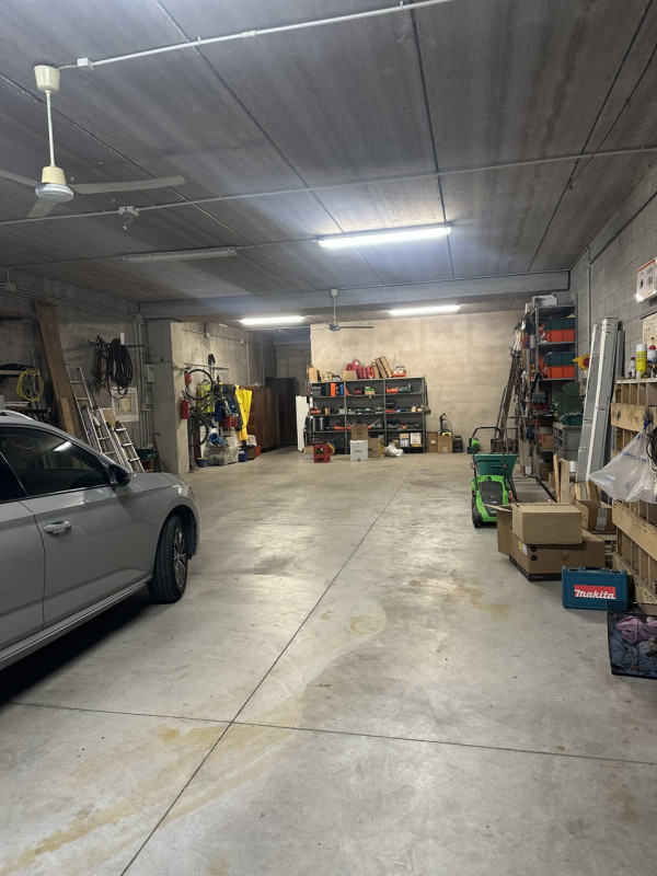 OTTIMA CASA INDIPENDENTE SU DUE LIVELLI CON CAPANNONE ACCOSTATO

Immobile in esclusiva al Gruppo ...