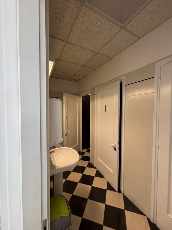 PADOVA UNO: Nelle immediate vicinanze alla tangenziale e comodo al casello autostradale di Padova...